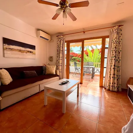 Apartment Sol Y Relax En Piscina Comunitaria Y Terraza Costa Adeje (Tenerife)