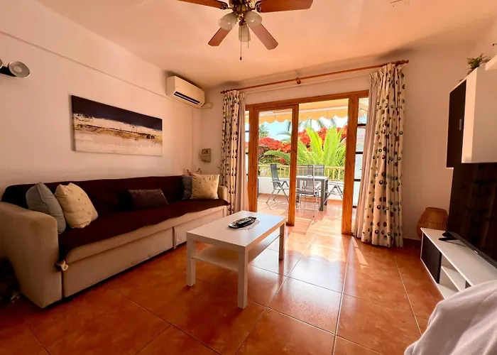 Apartment Sol Y Relax En Piscina Comunitaria Y Terraza Costa Adeje (Tenerife)